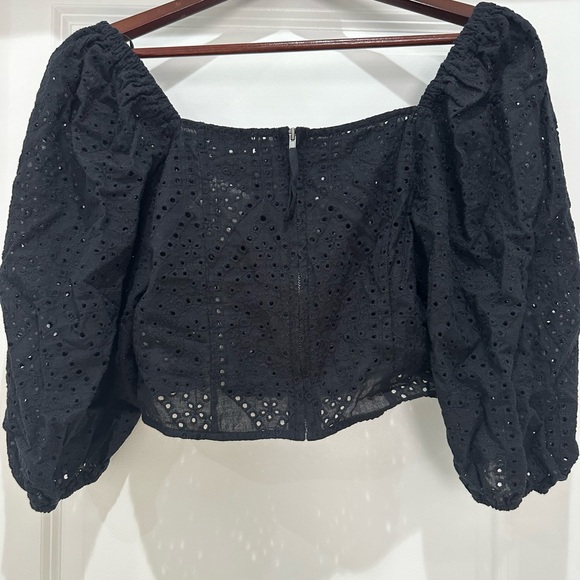 Black Women’s Top - Picture 3 of 3